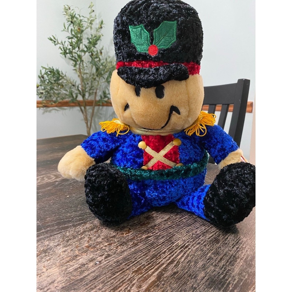 Dan Dee Smiley Face Plush Tickle Wiggle Singing Talking Nutcracker Soldier